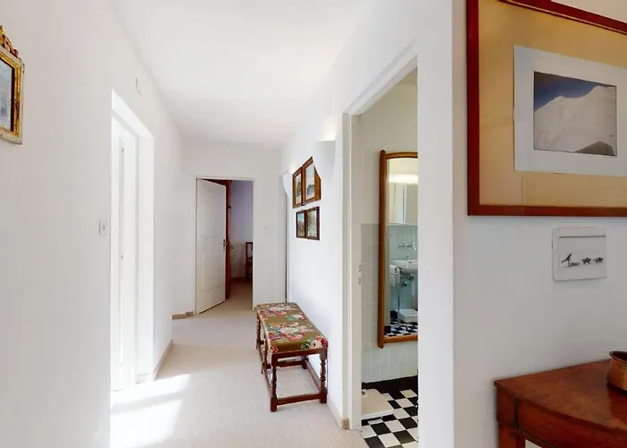 Plattas 9 아파트 *